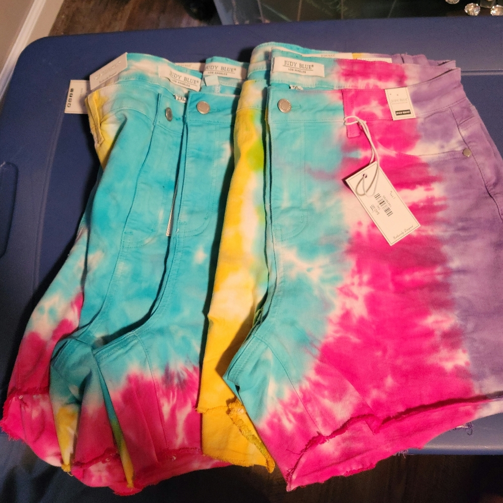 Judy Blue Snow Cone Tie Dye Shorts - Picture 3 of 5